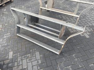 Liebherr LH30-94075763-Stair panel/Trittstufen/Traptreden