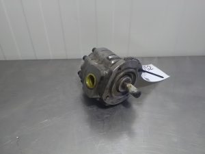 Vickers GPC2/12/F3R/10 - Gearpump/Zahnradpumpe