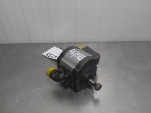 John S. Barnes W9A1-06-L-10-M-07-N-004 - Gearpump