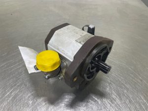 Schaeff SKS661-Rock-Gearpump/Zahnradpumpe/Tandwielpomp