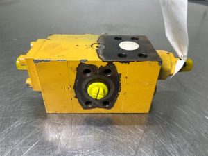 Liebherr A914-5614667-Pipe fraction safety valve