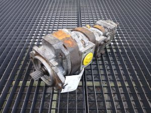 Hitachi ZW150PL-263E7-12001-Gearpump/Zahnradpumpe