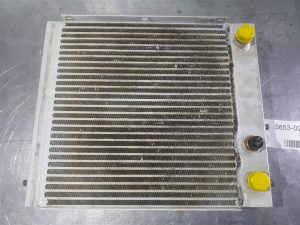 Ahlmann AZ90TELE - 4108019A - Oil cooler/Ölkühler