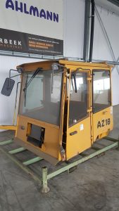Ahlmann AZ 18 - Cabin/Kabine/Cabine