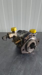 Ahlmann AZ14-4108856A/3339111021-Gearpump/Zahnradpumpe