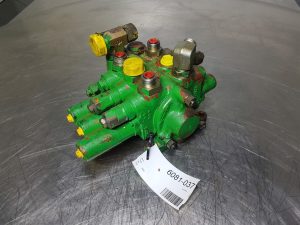 Fiat-Hitachi 21030-43041 - Hitachi W110 A - Valve/Ventiel