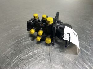 Ahlmann AZ150-4100587A/4184861A-Brake valve/Bremszentrale