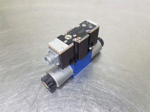 Rexroth 4WRAE6W15-23/G24N9K31/F1V-R900908195-Valve/Ventile