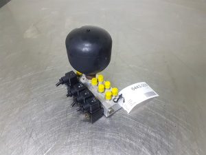 Schaeff SKL844-5572100026 / 5572100031-77530502-Valve