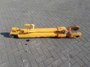 Case 921C-5104082A-Lifting cylinder/Hubzylinder