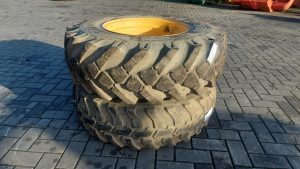 Volvo L30G-BKT 12.5-20-Tire/Reifen/Band