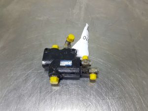 Ahlmann AZ45-4195338A-Char-Lynn 6061339002-Priority valve