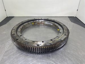 Mecalac 11CX-9E-1Z25-0675-0145-Slewing ring/Drehkranz