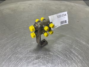 Liebherr A924B-5613988-Distributor/Verteiler/Verdeler