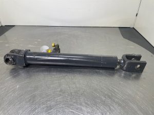 O&K L25.5-4531251-Steering cylinder/Lenkzylinder
