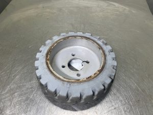ATN PIAF1000R-Solideal 406/127-266.7 (16x5x10.5)-Tire