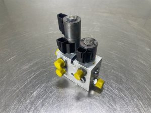 Mecalac 12MTX-6090387-Servo valve/Servoventil/Servoventiel