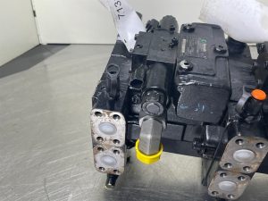 Bomag -Rexroth A10VG28EP4D1/10L-Drive pump/Fahrpumpe