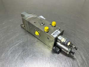 Terex TW150-6092613-Counterbalance valve/Senkbremsventil