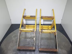 Caterpillar 928 G - Stair panel/Trittstufe/Traptrede L+R