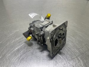 Komatsu WA200 - Gearpump/Zahnradpumpe/Tandwielpomp