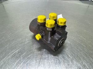 Liebherr L524-10113336-Steering unit/Lenkeinheit/Orbitrol