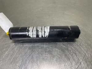 Liebherr A934C-10042866-Piston accumulators/Kolbenspeicher