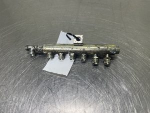 Liebherr A934C-10101615-Distributor/Verteiler/Verdeler