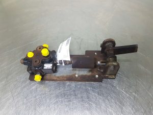 Ahlmann AZ210E-4189856A-Bucher 200061112137-Valve/Ventile