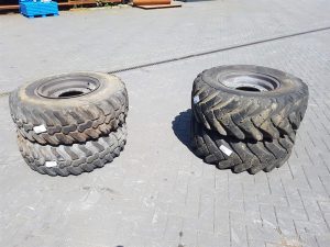 Ahlmann AS50-Solideal 12.5-18-Dunlop 12.5R18-Tire/Reifen