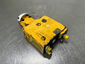 Liebherr A914-5614256-Pipe fraction safety valve