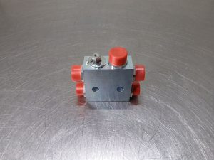 Yanmar SV120-5001207159-Distirbutor block/Verteilerblock