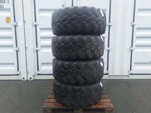 Zeppelin ZL100 Mitas 405/70-R18 (16/70R18) Tire/Reifen/Band