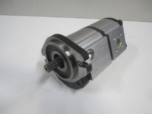 Schaeff/Terex TL80/SKL834 - 5100620007 - Gearpump/Zahnradpumpe