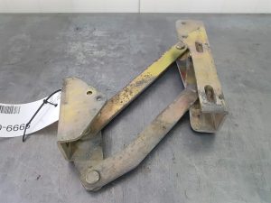 Volvo L30B-Z/SX ZM2812685 Hinge