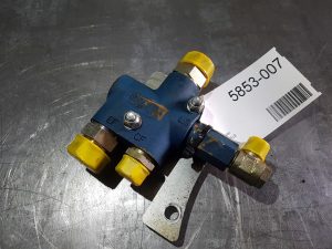 Ahlmann AZ90TELE 4109727A Priority valve/Prioritaetsventil