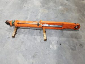 Schaeff SKL863 - 6501545000 - Tilt cylinder