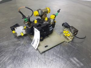 Terex TL70S Parker P70CF-01-DE18-021A Support valve circuit
