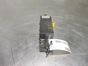 Liebherr A904C-10355805-Oil Control 08376708720601B-Valve