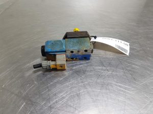Liebherr L508 Vickers DG4V32AMUH760 NG6 4/2 Valve 24V
