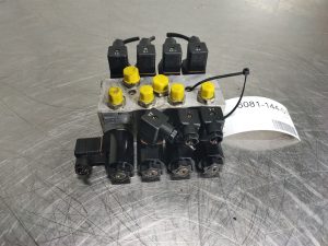 Bucher CITYCAT5000 Bucher Hydraulics WSH03M4G-0R05G12/012-008690 Valve/Ventile/Ventiel 12V