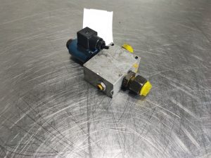 Caterpillar 928G EDI System Modena OE151403 Valve/Ventile/Ventiel