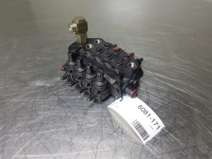 Caterpillar TH62 Schwing 10303674 Valve