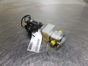 Ahlmann AZ200 Marzocchi KL1PS33GVM60/175 Compact-/steering unit