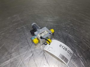 Sennebogen 818E SC13-SE-05-00 3/2 Valve-Directional Valve-Valve 24V