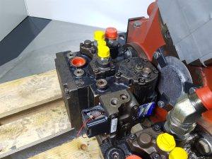 Caterpillar Sauer Sundstrand 42L41DE1A602B2B2**N3434NNNNNNNNN Drive pump/Fahrpumpe/Rijpomp