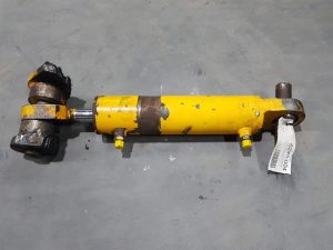 Ahlmann AL75 Steering cylinder