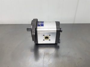 O&K L6 Rexroth 0510725045 Gearpump/Zahnradpumpe