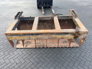 Ahlmann AZ9/AZ10 Silage cutter/Silageschneider/Pelikaanbak