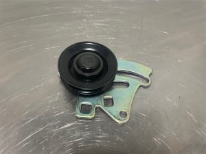 Deutz 1011/2011 04103377 Belt tensioner/Spannrolle